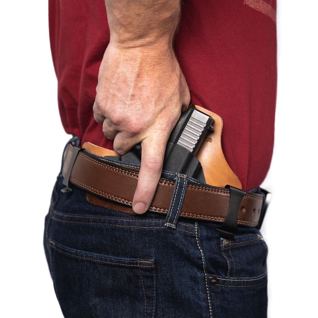 Graphic depicting ease of draw from comforttuck holster