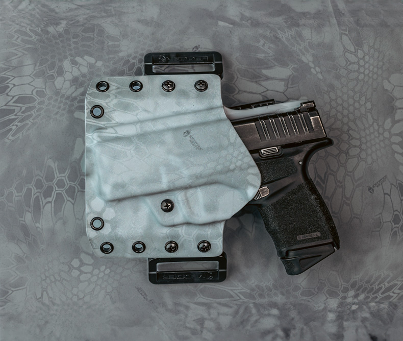 Springfield Hellcat on a OWB Holster